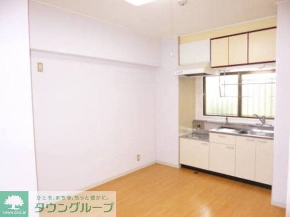 メゾンラフォーレの物件内観写真